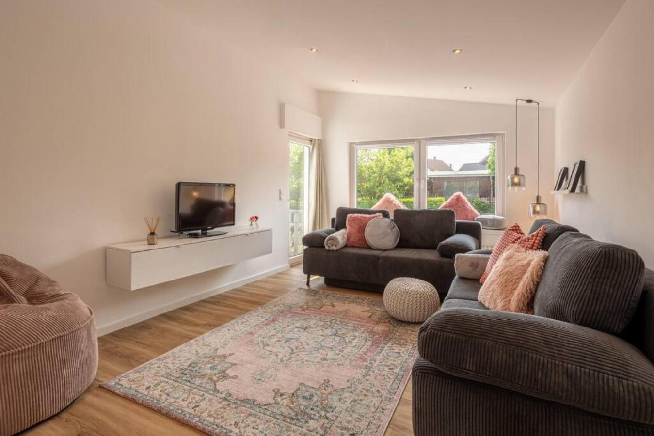 Adenauer Zwoelf - Das 5 Sterne Ferienhaus Mit Sauna Und Garten Am Eifelsteig Kerpen  Exterior foto